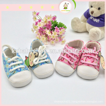 2015 Baby shoes moccasin with soft sole